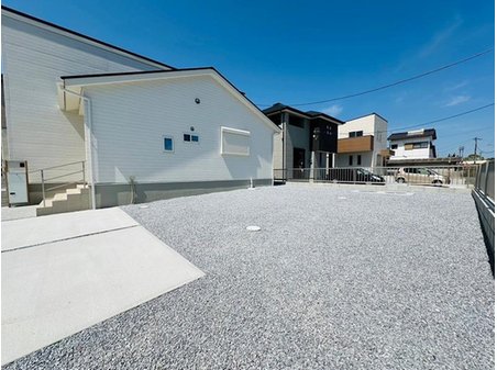 宮床（糸田駅） 2598万円 ４台以上停められる駐車スペース