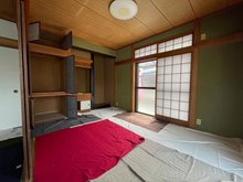 坂元町 1050万円 畳は表替えをして日に焼けないように布をかぶせております♪