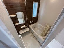 小野１ 2480万円 清潔感のあるバスルームです。