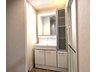サーパス城西　403号室 室内（2023年5月）撮影 ごちゃごちゃしがちな洗面所は収納ですっきり整理整頓！