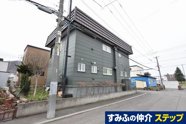 西宮の沢二条５（稲積公園駅） 2200万円