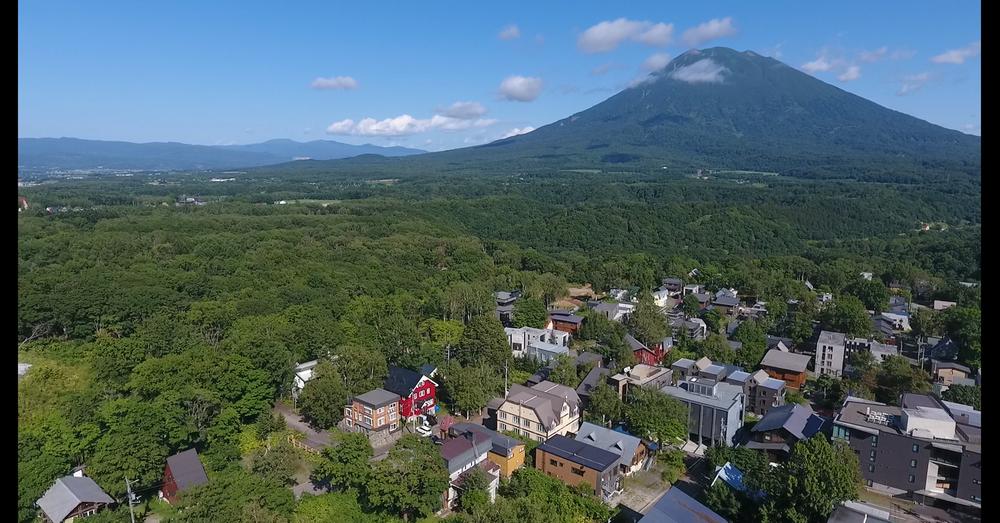 ニセコひらふ二条１（比羅夫駅） 2億2000万円