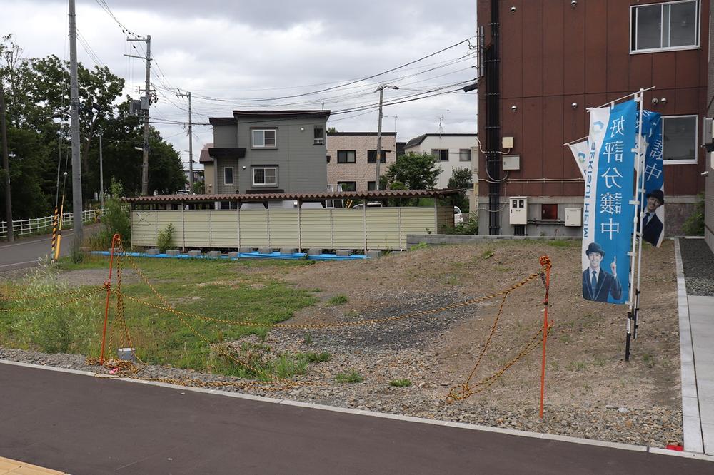 厚別西四条３（厚別駅） 1725万円・1858万6000円