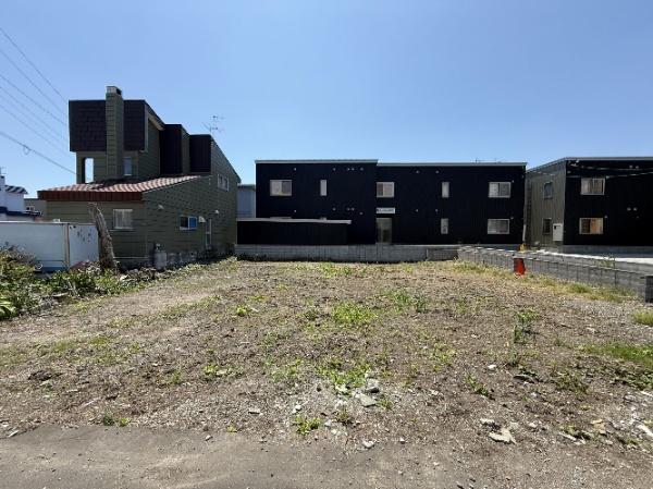 北郷三条１４（平和駅） 2500万円