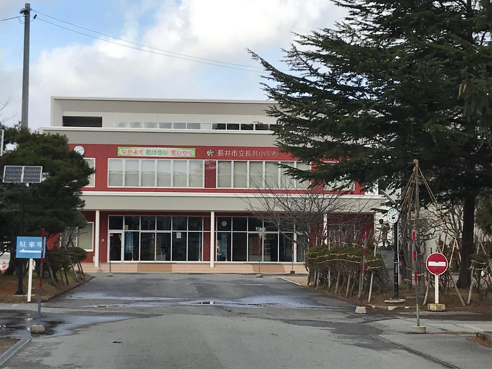detached 山形県長井市高野町２