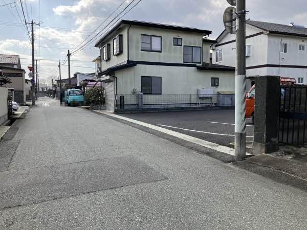 西田４（北山形駅） 1080万円