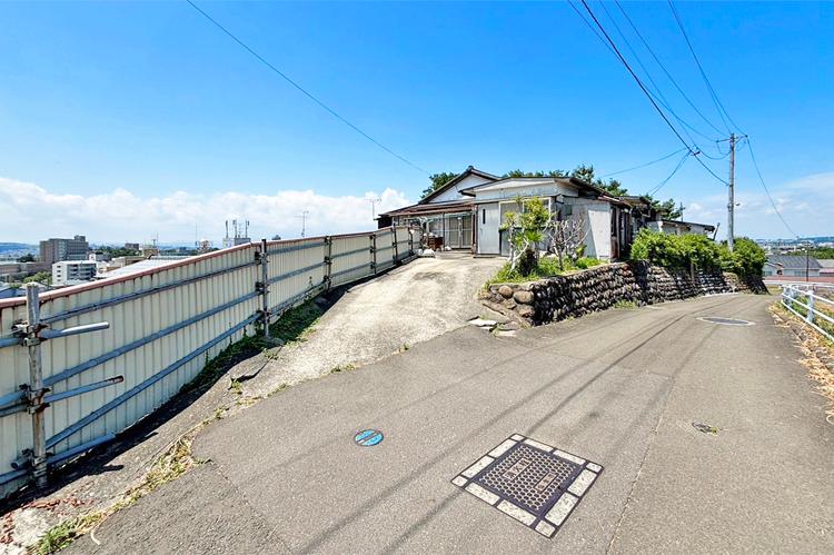 小松島２（東照宮駅） 648万円