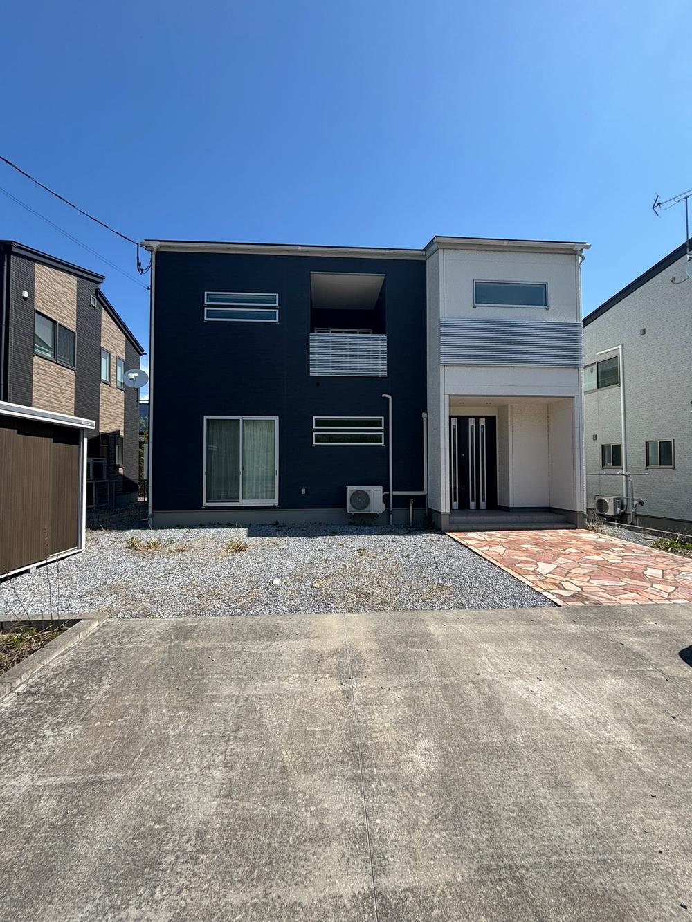 【中古】 電車でおぼえる宅建 いすゞ エルフ 小型 高所・建柱車 建柱車 の中古トラック【車両