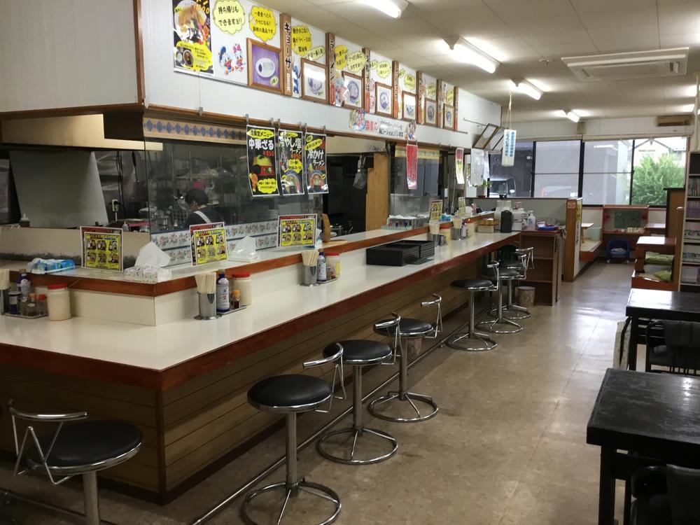 commercial 青森県十和田市東十四番町８-３２