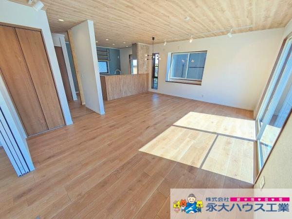 住吉台西２ 2398万円