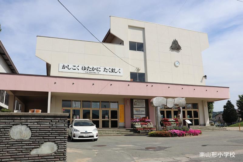 commercial 山形県山形市蔵王成沢字向久保田