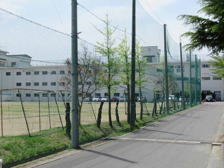 detached 青森県八戸市吹上１-15-37