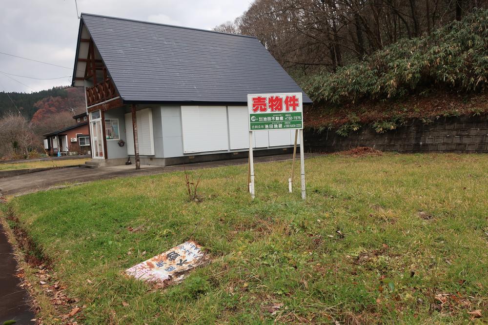 detached 青森県平川市葛川葛川出口