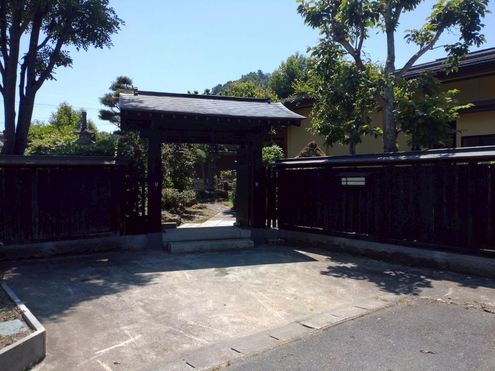 detached 山形県米沢市万世町桑山