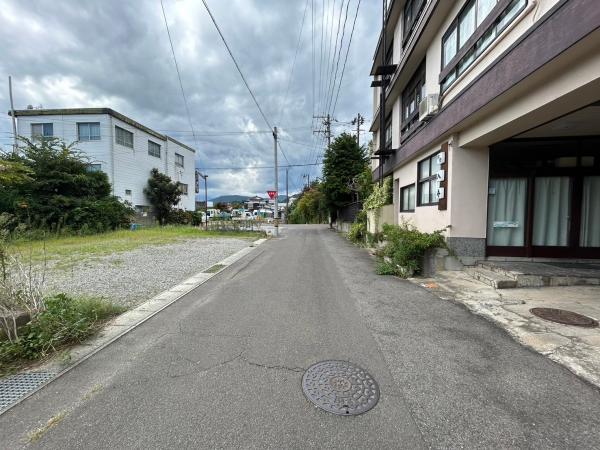 飯坂町湯野字西畑（飯坂温泉駅） 330万円