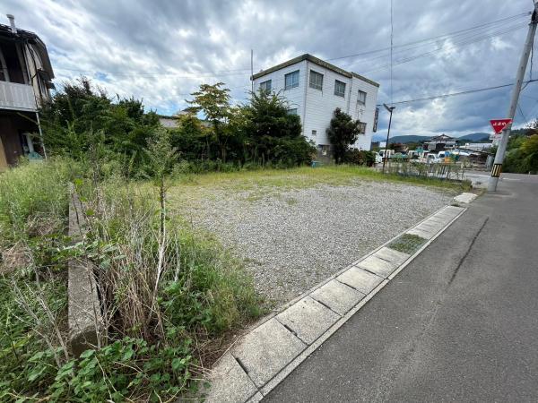 飯坂町湯野字西畑（飯坂温泉駅） 330万円