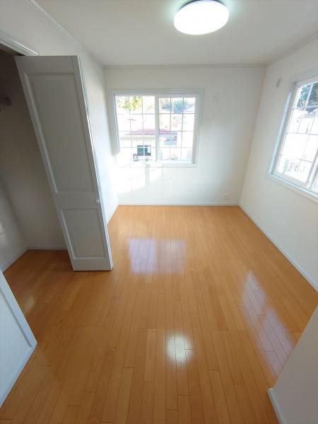 各居室クローゼットがございます。