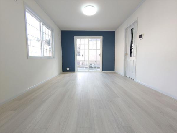 内外装リフォーム工事実施済み。