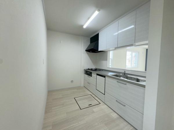 広々としたキッチンスペースでお料理もはかどりますね！