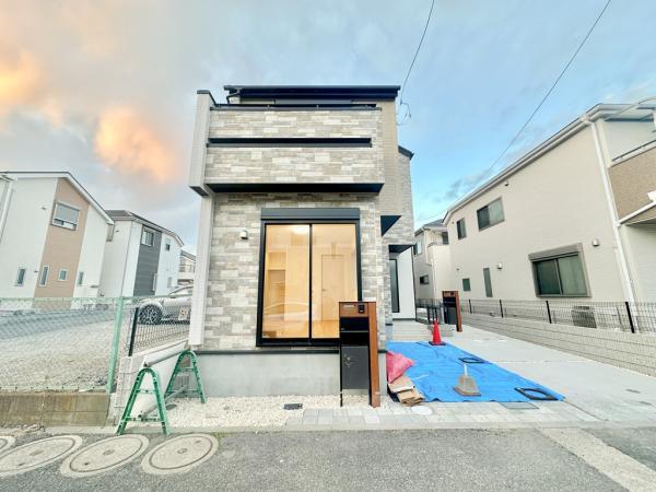 足立区佐野２丁目 新築一戸建て／全２棟