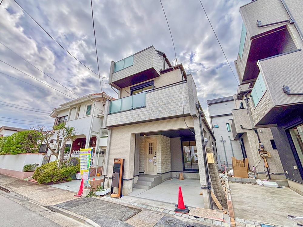 足立区佐野２丁目 新築一戸建て／全３棟