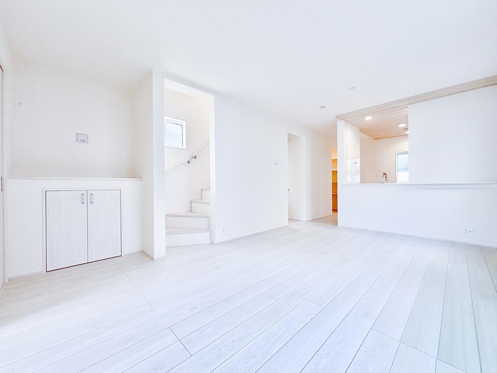 足立区佐野２丁目 新築一戸建て／全３棟