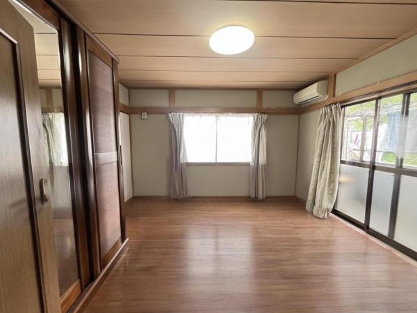 過ぎ行く時間をゆったりと感じることができる落ちついたプライベートルームです