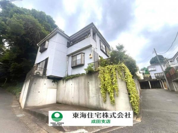 高台でお日様の光たっぷり、開放感のある眺望