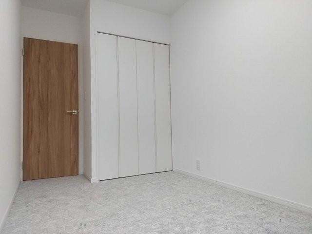 収納が付いているので小物の収納に困りません。<BR>