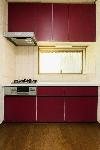 この画像はCGで加工して荷物を消しております。