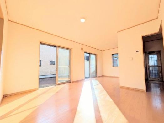 ハウスクリーニング済み令和7年4月 上下水都市ガス ４LDK  駐車2台（車種制限あり）告知事項あり