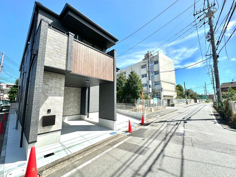 ～注文住宅を手掛けるデザイン住宅～狛江駅徒歩11分の好立地～猪方2丁目☆