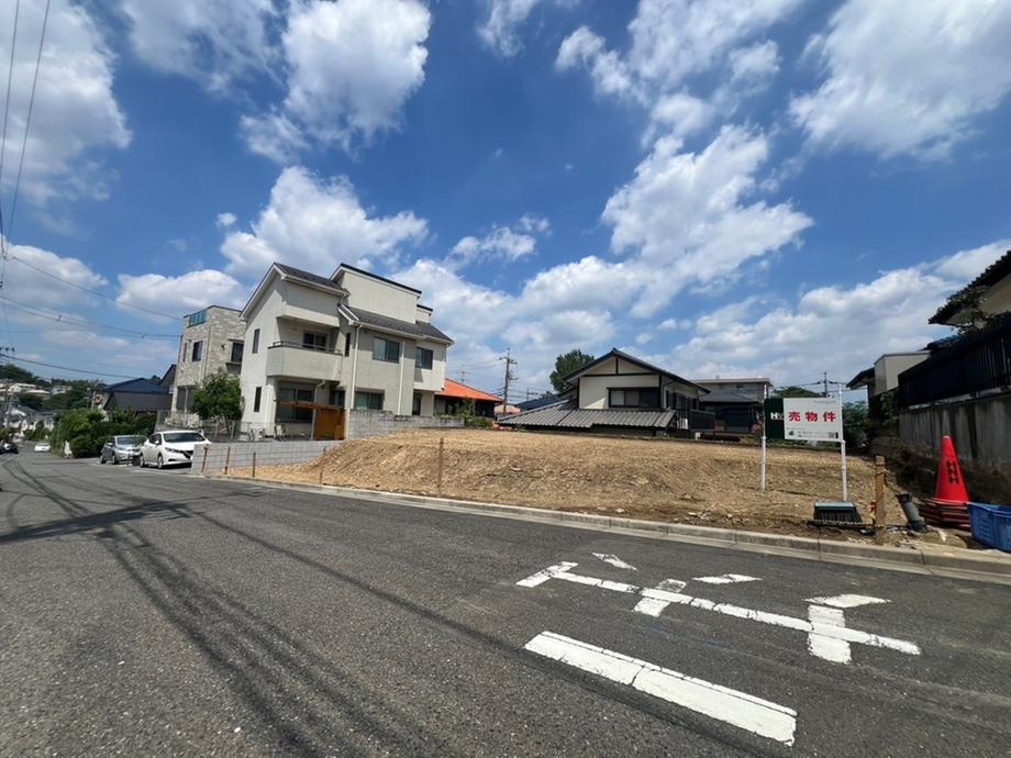 ◆閑静な住宅街の整形地　車2台も可能な約39坪の2区画◆