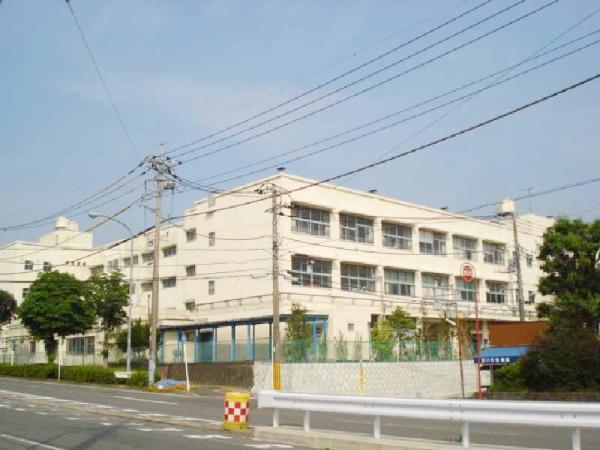 都岡町 2390万円