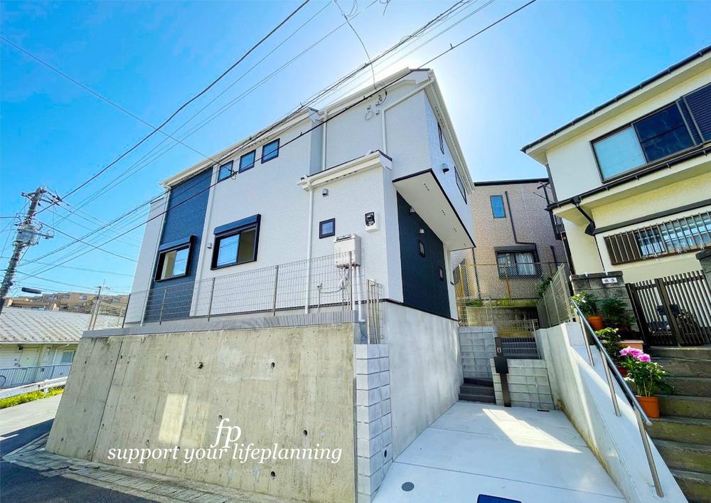 ◆2階建デザイナーズ住宅！◆東急東横線「菊名」駅　徒歩11分　新築戸建　
