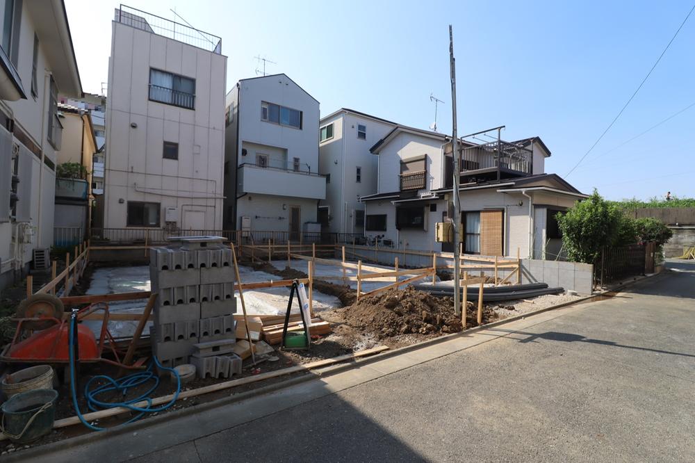 川崎市幸区古市場１丁目　新築戸建2棟