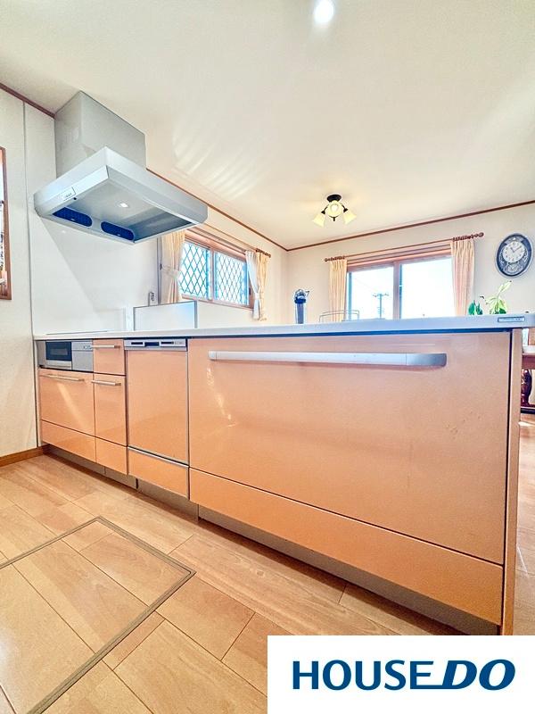 開放的なオープンキッチン