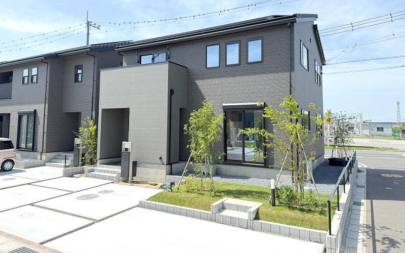 木造住宅100選(建築思潮研究所 : 編) / 古本、中古本、古書籍の