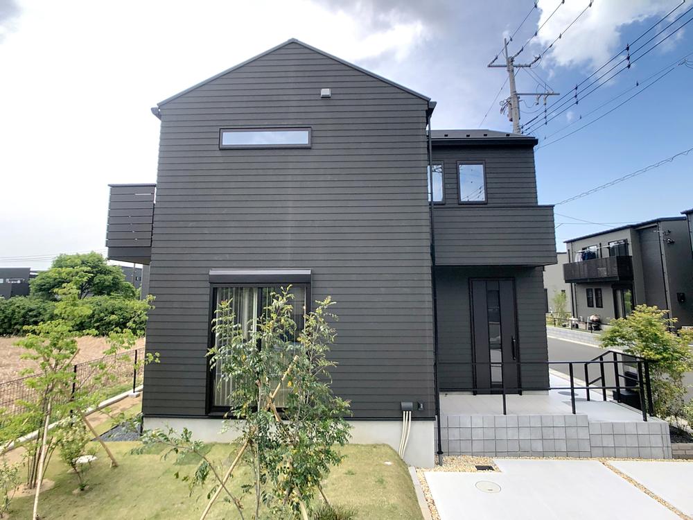 裏から見た現代住宅 築30年以上の家が大変身！リフォーム・リノベーションで叶える理想の