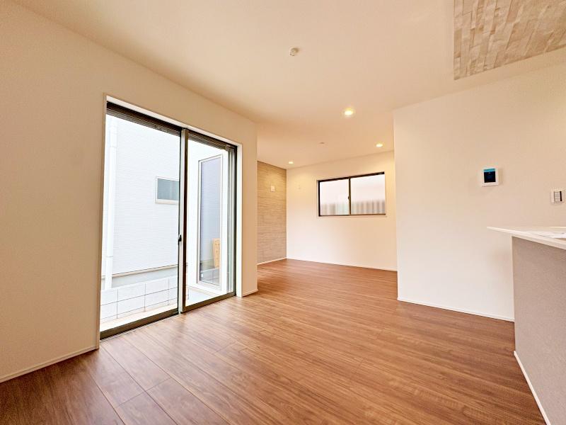 市川市本北方１丁目 新築一戸建て／全２棟