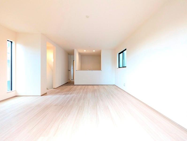 足立区東和３丁目 新築一戸建て／全２棟