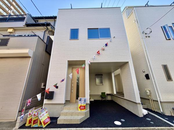 足立区東和３丁目 新築一戸建て／全２棟
