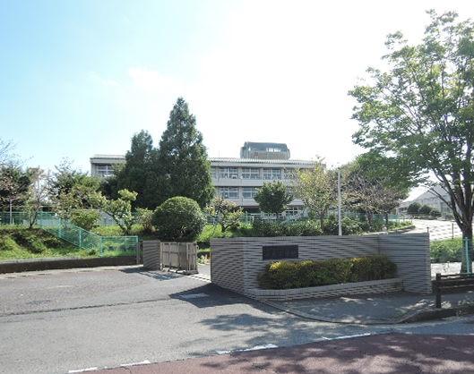 成田市立平成小学校まで1770m 成田市立平成小学校