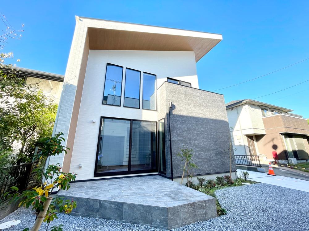 SUUMO】八重咲町（平塚駅） 8900万円 | 新築一戸建て・一軒家・分譲