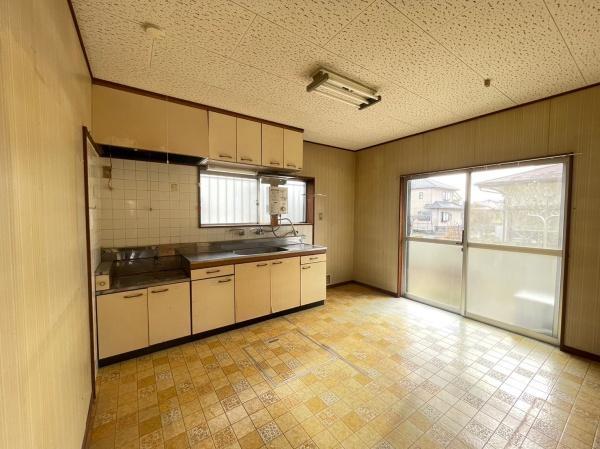 中郷町汐見ケ丘５（南中郷駅） 298万円