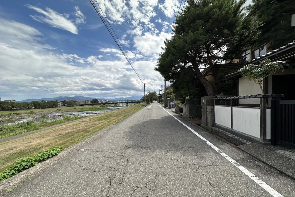 清川町（野町駅） 2450万円