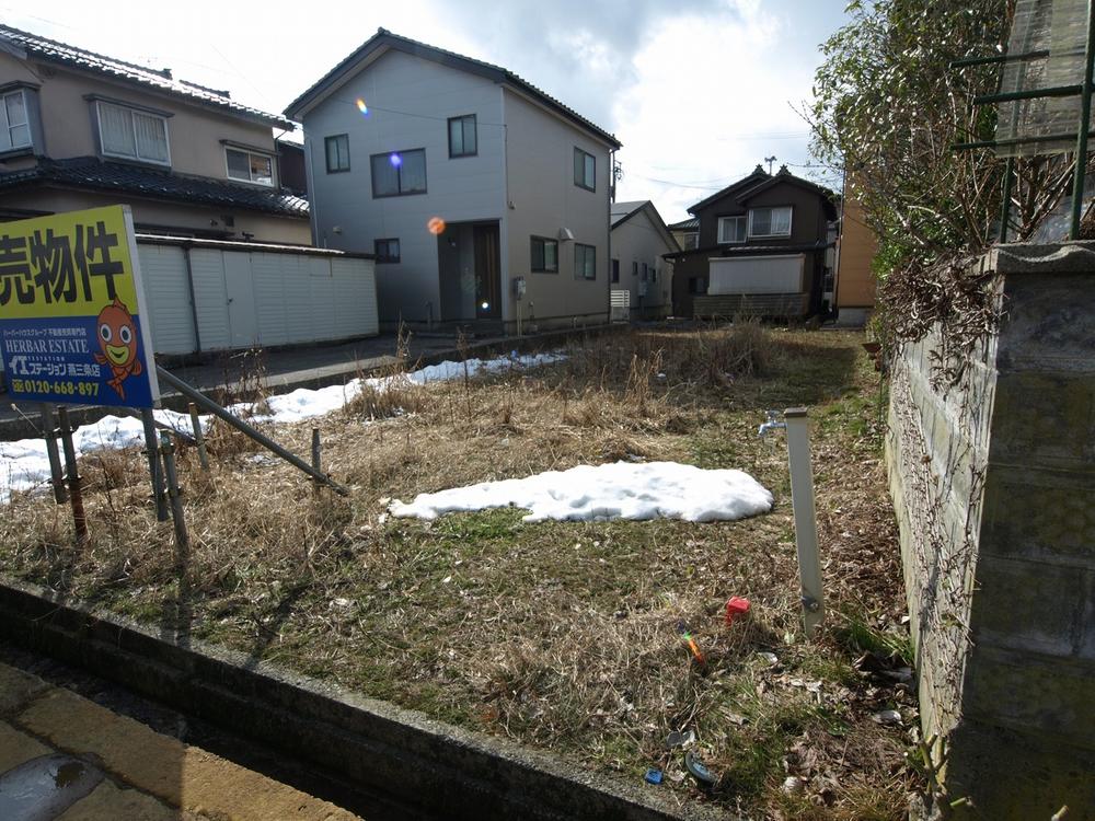 吉田旭町２（吉田駅） 400万円