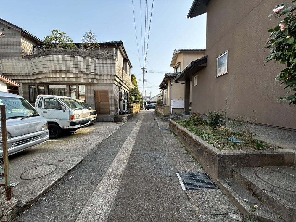 detached 石川県白山市成町