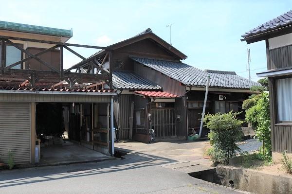 西谷町（花堂駅） 800万円