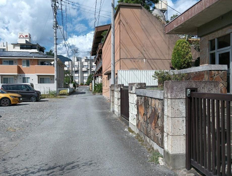 detached 山梨県笛吹市石和町川中島